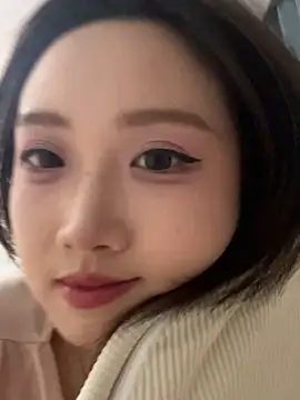 Snapshot of Alice-babyone chatting on May 7, 12:21 pm Alice-babyone online show from May 7, 12:21 pm