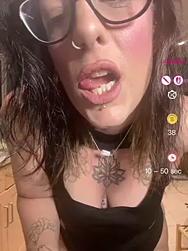 IvyBelleMilf online show from April 29, 9:32 pm