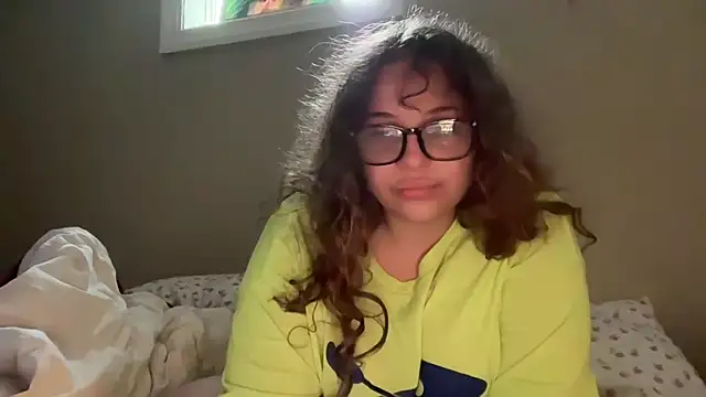 Seraphinawild online show from May 20, 1:28 pm