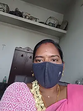 Snapshot of Tamil_Sangeetha chatting on June 21, 11:02 am Tamil Sangeetha online show from June 21, 11:02 am