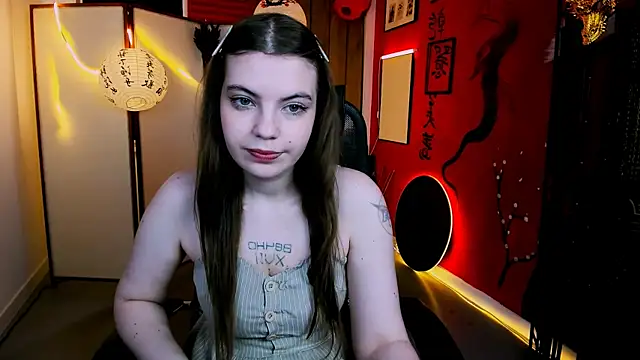 Snapshot of KisaPikmi chatting on March 30, 9:10 am KisaPikmi online show from March 30, 9:10 am