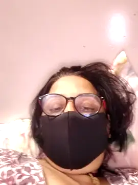 Snapshot of purvi46 chatting on April 1, 6:16 pm purvi46 online show from April 1, 6:16 pm