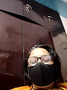 Snapshot of purvi46 chatting on April 2, 7:22 pm purvi46 online show from April 2, 7:22 pm