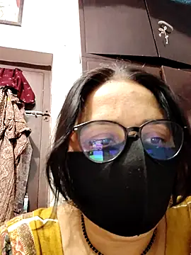 Snapshot of purvi46 chatting on April 18, 7:07 pm purvi46 online show from April 18, 7:07 pm
