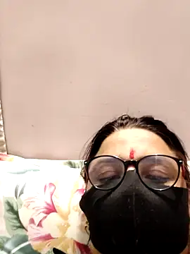 Snapshot of purvi46 chatting on April 28, 5:34 am purvi46 online show from April 28, 5:34 am