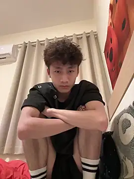 Snapshot of sexyboy-3525 chatting on April 8, 11:16 pm sexyboy-3525 online show from April 8, 11:16 pm