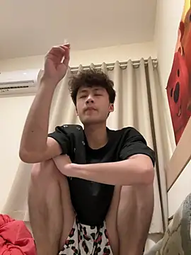 Snapshot of sexyboy-3525 chatting on April 15, 1:07 pm sexyboy-3525 online show from April 15, 1:07 pm