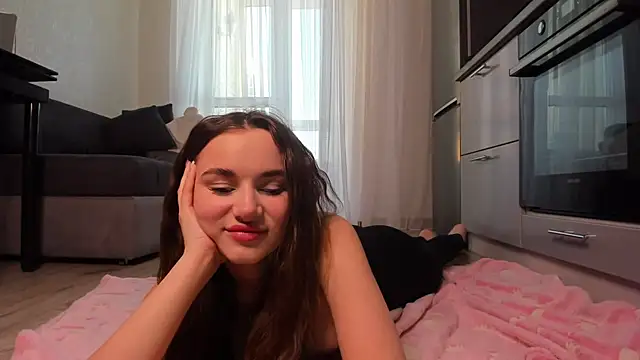 AlinaLuxxx online show from May 23, 6:18 am