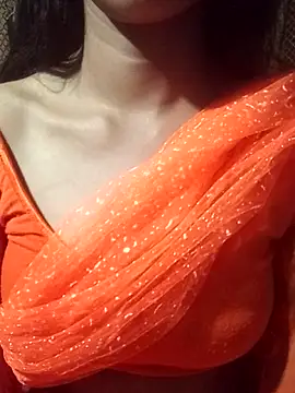 riyaa sexyy online show from April 22, 11:23 am