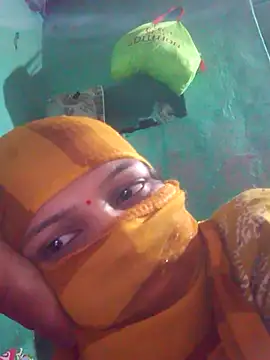 riyaa sexyy online show from April 23, 12:29 pm