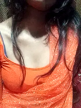 Snapshot of riyaa_sexyy chatting on May 5, 5:48 am riyaa sexyy online show from May 5, 5:48 am