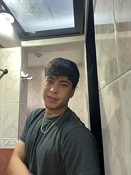 Snapshot of nico_herrera__ chatting on July 5, 10:06 pm nico herrera online show from July 5, 10:06 pm