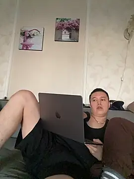 Z Milll online show from May 24, 2:44 pm