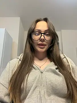 NIKAGPT online show from April 11, 7:18 pm