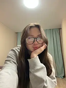 NIKAGPT online show from April 13, 7:08 pm