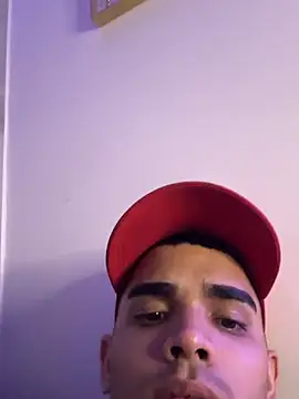 Snapshot of Josehjr chatting on April 13, 6:57 pm Josehjr online show from April 13, 6:57 pm