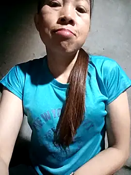Snapshot of Vily-lonely chatting on May 6, 11:43 pm Vily-lonely online show from May 6, 11:43 pm