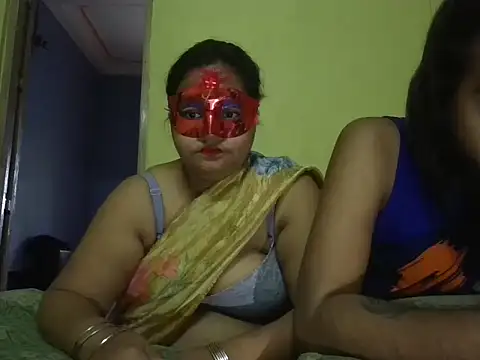 Snapshot of Naina1994 chatting on June 4, 6:41 am Naina1994 online show from June 4, 6:41 am