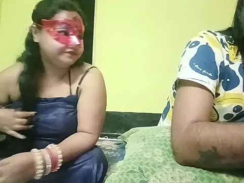 Naina1994 online show from June 19, 8:01 pm