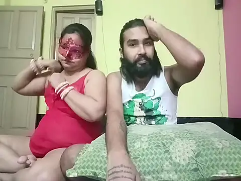 Naina1994 online show from June 24, 5:17 am