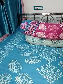 Snapshot of CamGirl_Neha chatting on June 15, 7:27 pm CamGirl Neha online show from June 15, 7:27 pm