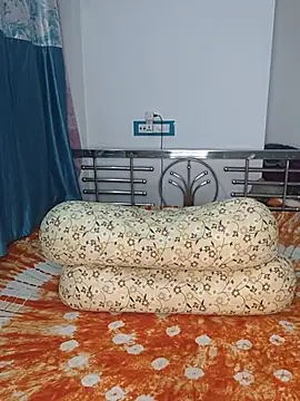 Snapshot of CamGirl_Neha chatting on July 25, 10:29 pm CamGirl Neha online show from July 25, 10:29 pm