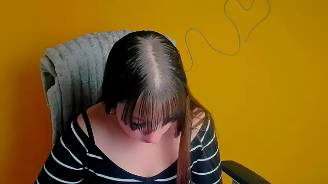 Tiffani Angel online show from May 16, 10:36 am