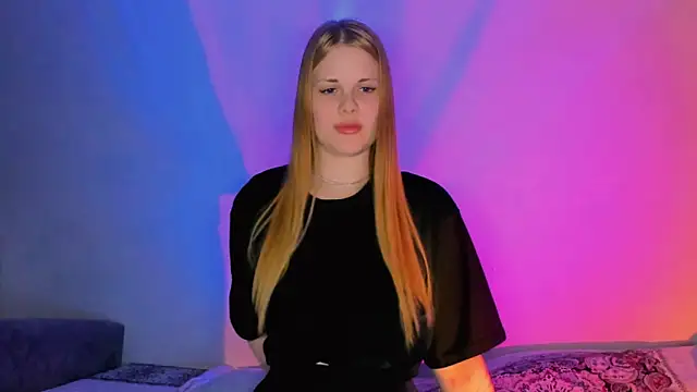 Snapshot of CaseySykes chatting on April 21, 1:18 am CaseySykes online show from April 21, 1:18 am
