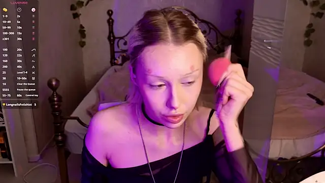 ghost girly online show from May 11, 3:40 pm