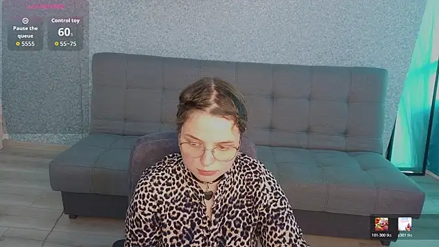 Snapshot of SofiDreamm chatting on June 10, 3:00 pm SofiDreamm online show from June 10, 3:00 pm