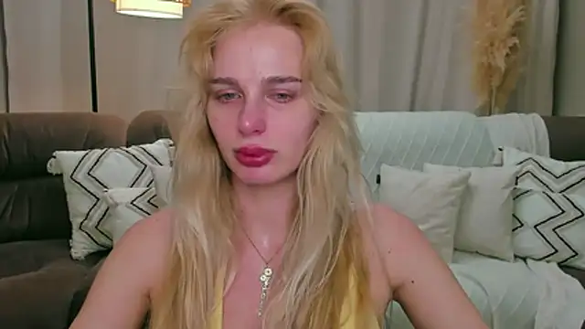 blonde  flirt online show from April 25, 2:03 pm