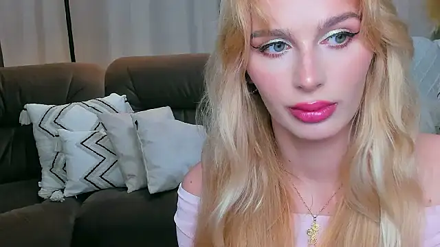 blonde  flirt online show from April 29, 3:05 pm