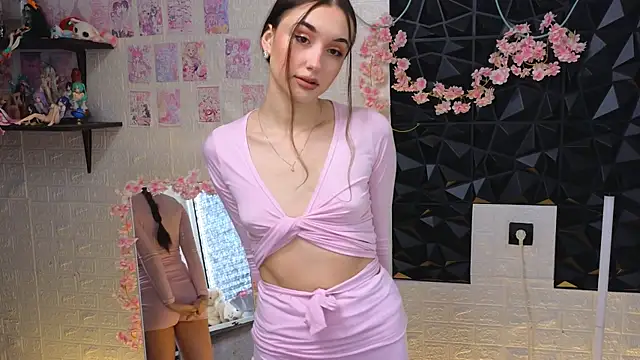 belle cute online show from April 8, 2:00 am