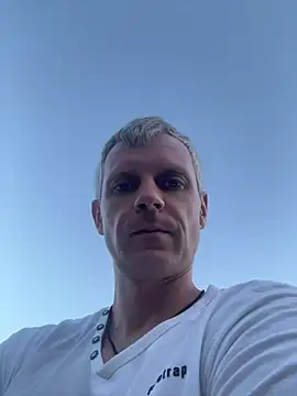 ChiefApron5 online show from June 28, 3:45 am