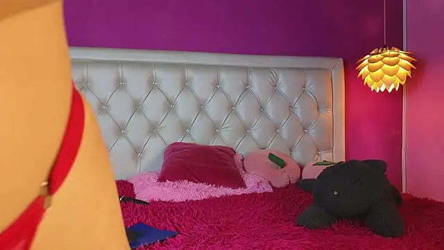 mila poison online show from April 25, 2:36 pm
