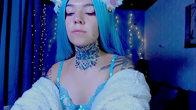 LannieGonzales online show from April 21, 1:17 pm
