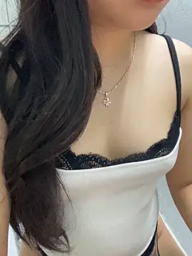 Rosecute11 online show from May 13, 7:28 am