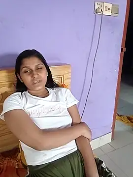 Snapshot of Jerin_Couple61 chatting on June 22, 8:33 am Jerin Couple61 online show from June 22, 8:33 am