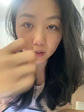 Shanshan 1267 online show from May 12, 11:40 am