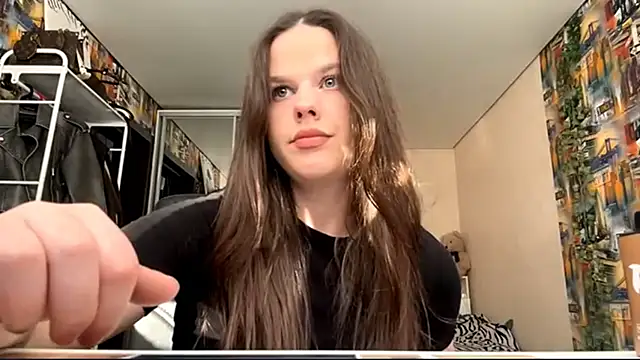 FordedCrier online show from May 23, 3:38 pm