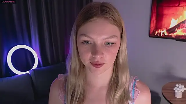 Snapshot of PatriciaaReed chatting on May 23, 6:07 am PatriciaaReed online show from May 23, 6:07 am