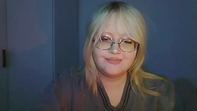 Snapshot of Elayne_Sweet chatting on May 29, 6:11 am Elayne Sweet online show from May 29, 6:11 am