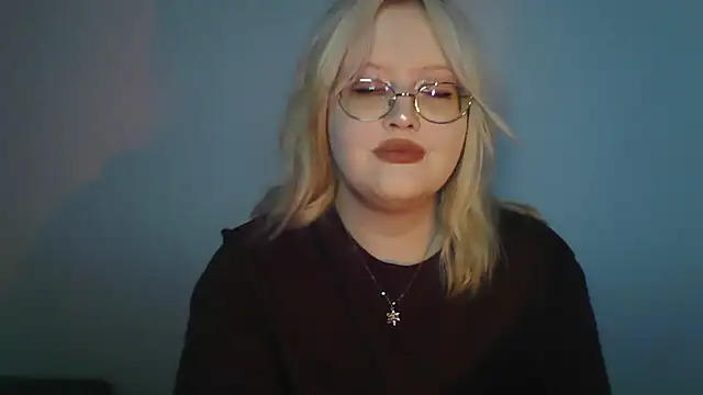 Snapshot of Elayne_Sweet chatting on June 19, 6:07 am Elayne Sweet online show from June 19, 6:07 am