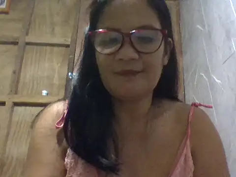 PinayZaira online show from May 12, 8:28 pm