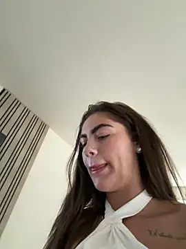Snapshot of Jessiebx chatting on April 9, 10:42 am Jessiebx online show from April 9, 10:42 am
