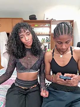 Snapshot of Sun_lynx_Love chatting on April 30, 5:52 pm Sun lynx Love online show from April 30, 5:52 pm