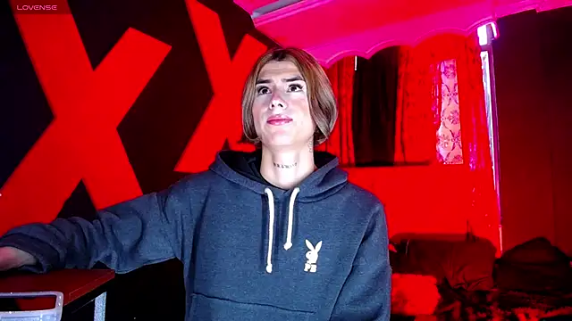 AlanFox1 online show from May 10, 1:38 pm