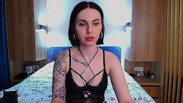 Sour Berry  online show from May 12, 4:37 pm