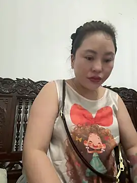 Snapshot of Lina-Naughty chatting on July 7, 2:54 pm Lina-Naughty online show from July 7, 2:54 pm