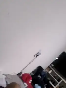 J0s32323 online show from March 31, 3:12 pm